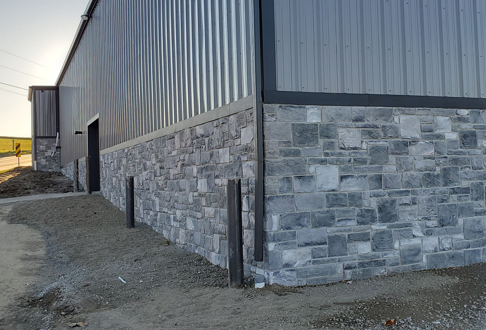 ［ワンオーナー］STONE  ブラック プルオーバー　イタリア製 Black Bear Mountain Stone - Stone Veneer